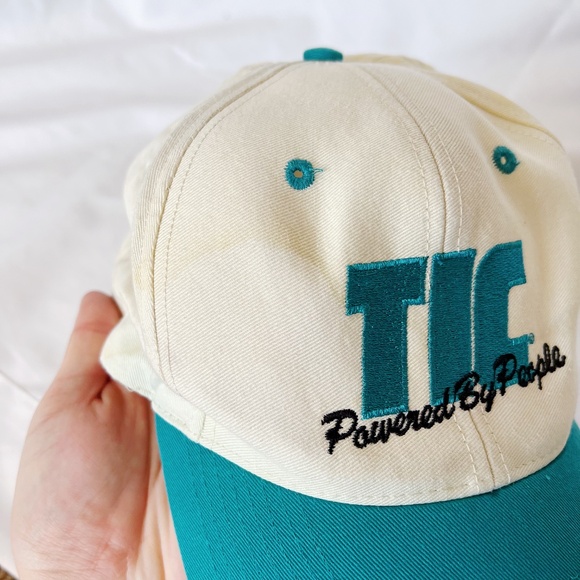 Vintage TIC Powered By People Hat - Picture 8 of 9